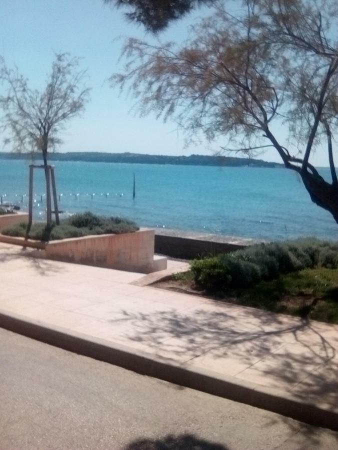 Apartman Perci Vrh Tar-Vabriga Kültér fotó